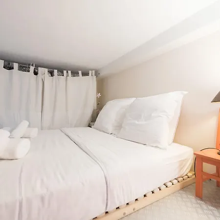 Veeve - Characterful Bastille Hideaway *