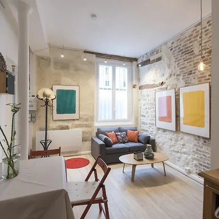 Veeve - Characterful Bastille Hideaway