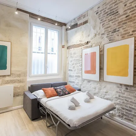 Veeve - Characterful Bastille Hideaway Apartment Paris
